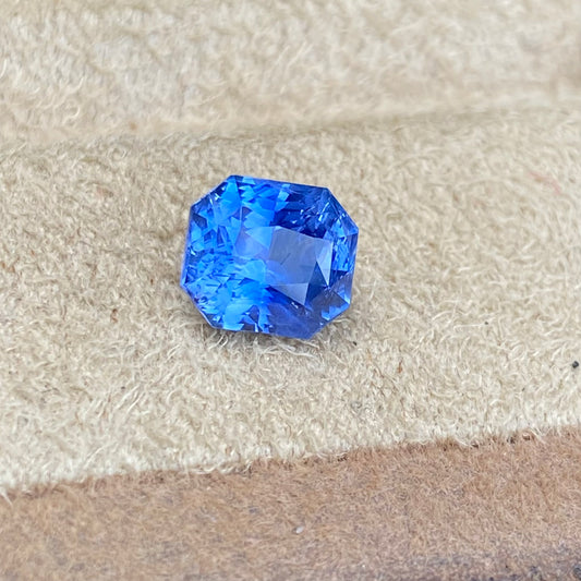 Natural Ceylon Blue Sapphire for custom Engagement ring