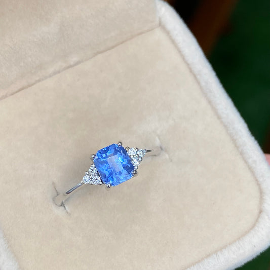 2 carat Blue Sapphire Engagement Ring / Untreated Ceylon Blue Sapphire / Cornflower Blue Sapphire Ring