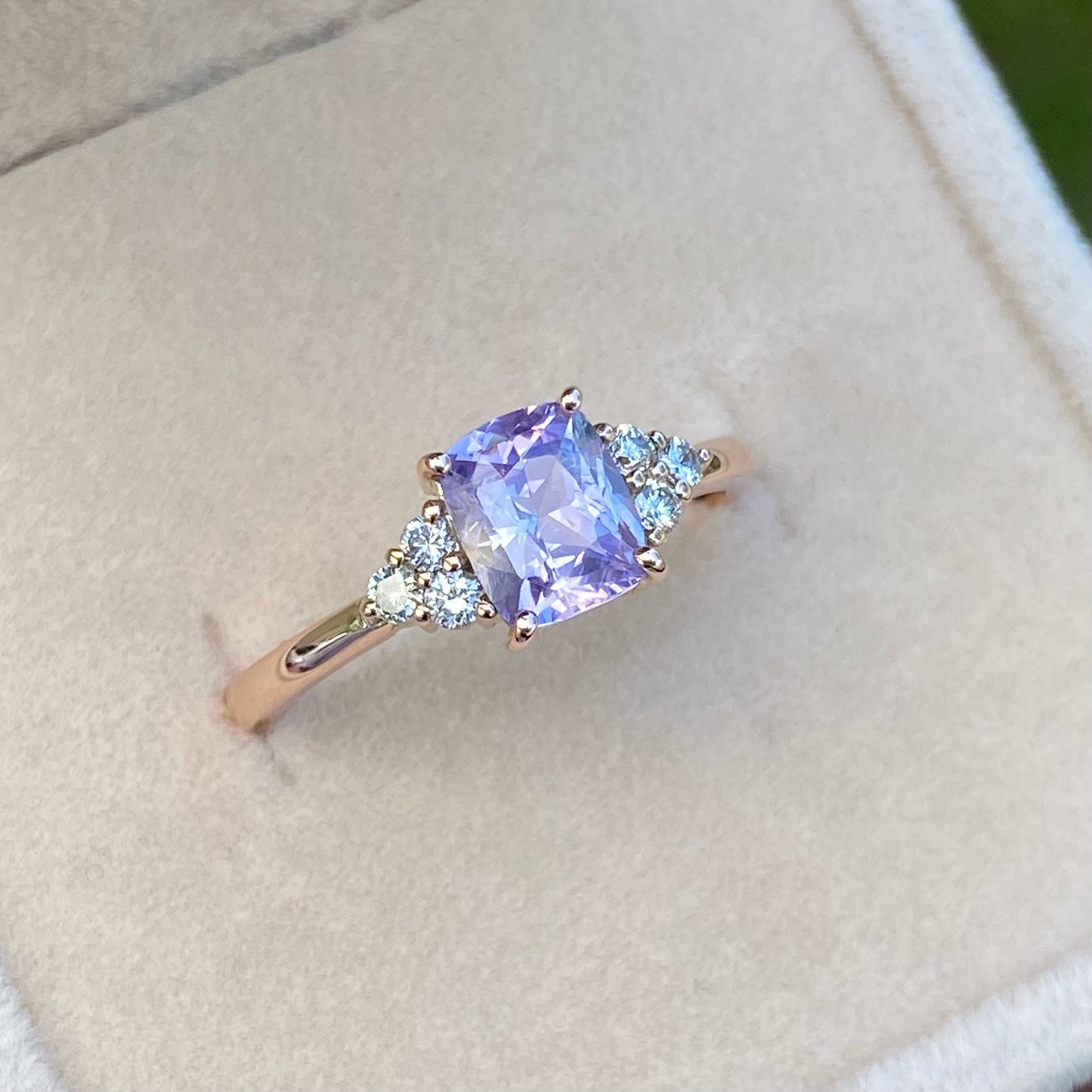 Light Lavender Sapphire Diamond Cluster Rig 14K Rose Gold